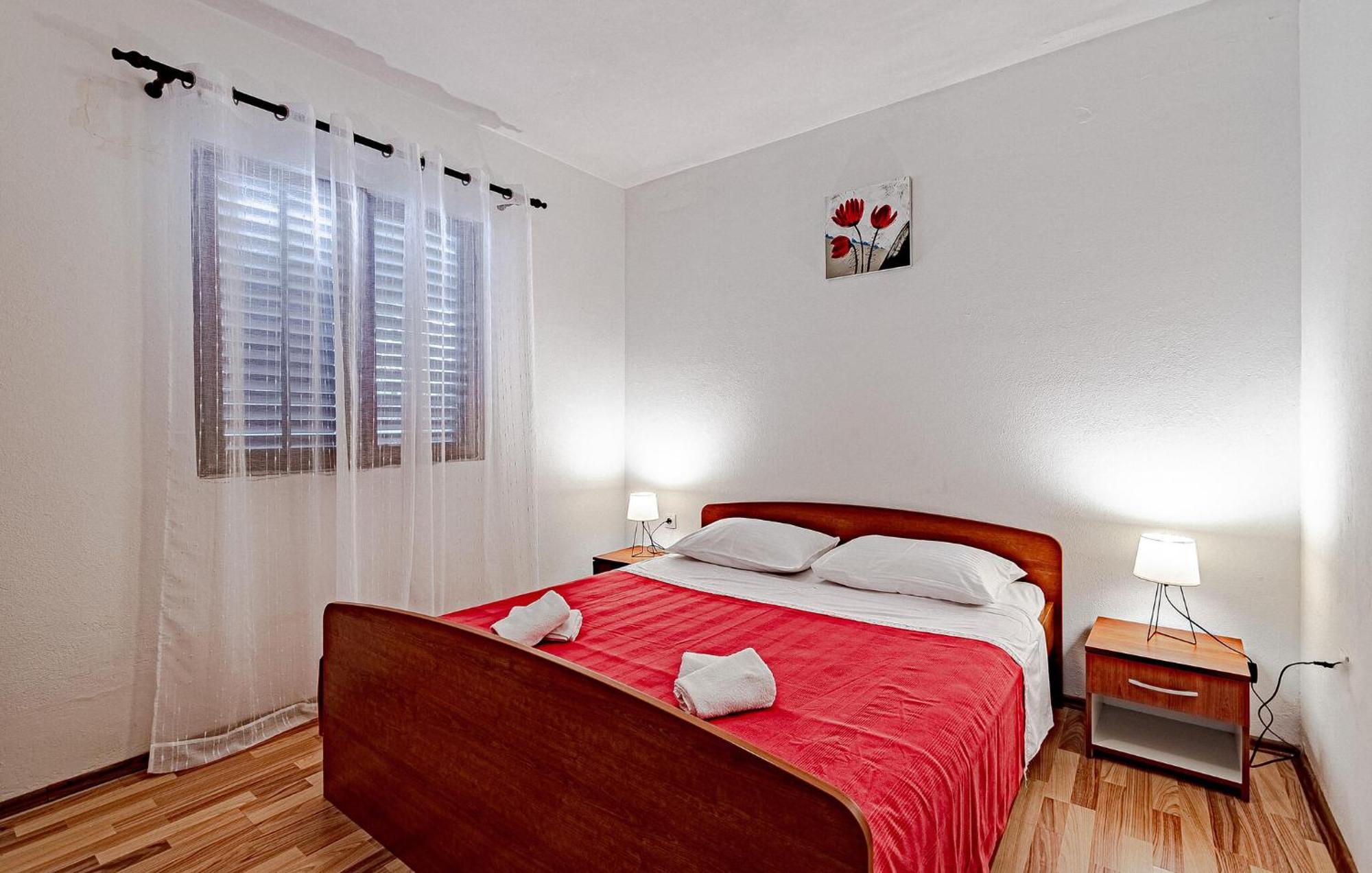 Stunning Home In Crnja Luka With Wifi Prigradica Extérieur photo