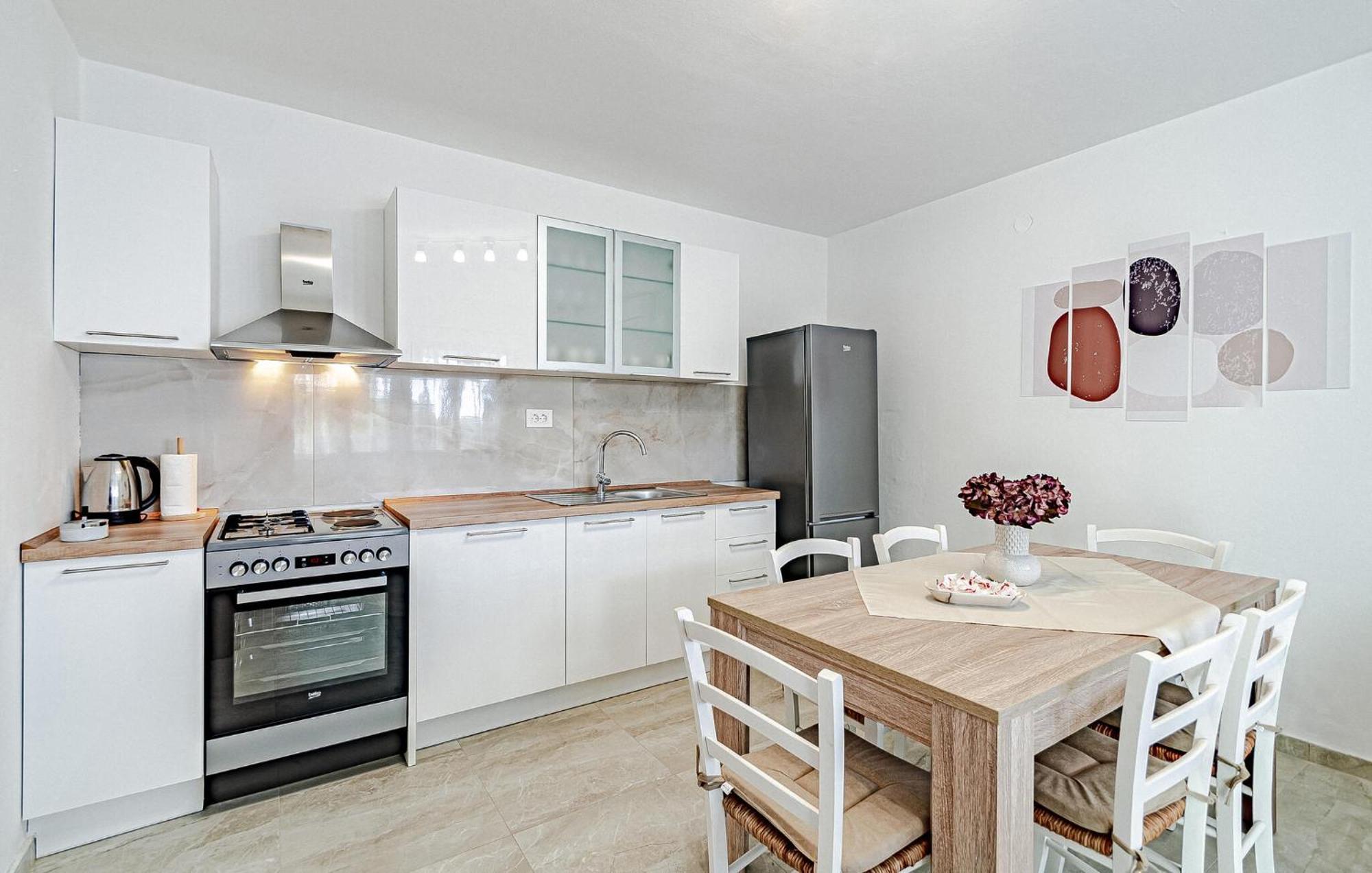 Stunning Home In Crnja Luka With Wifi Prigradica Extérieur photo