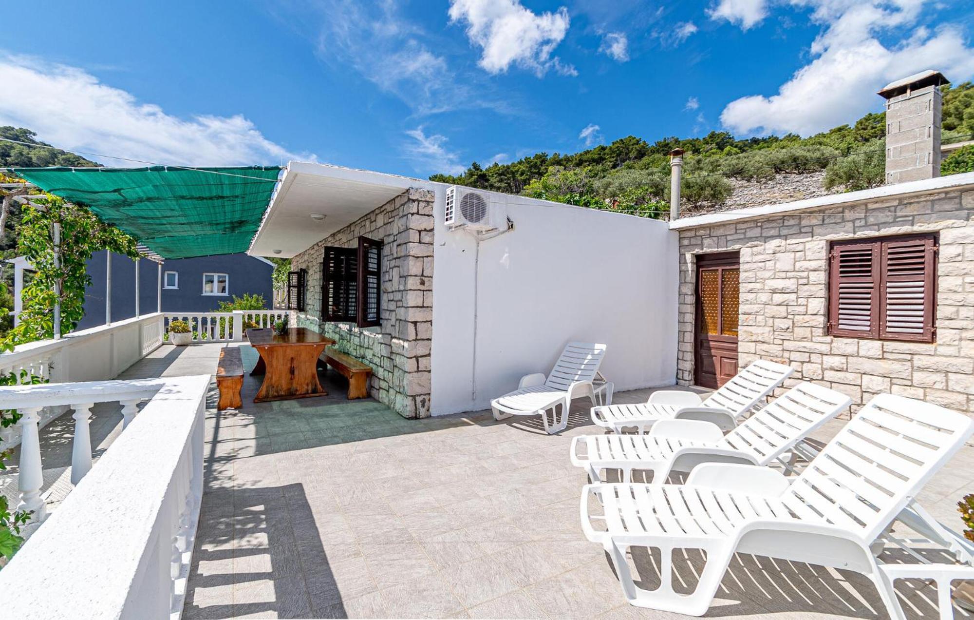 Stunning Home In Crnja Luka With Wifi Prigradica Extérieur photo